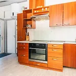 6 Person In Give-by Traum * Give