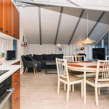 Holiday home 6 Person In Give-by Traum